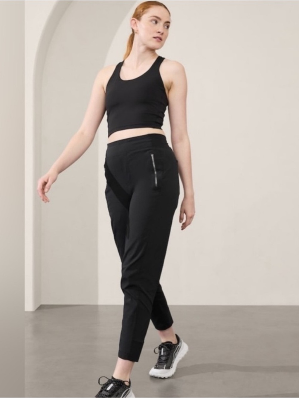 Athleta Trekkie North Joggers Black Size 8